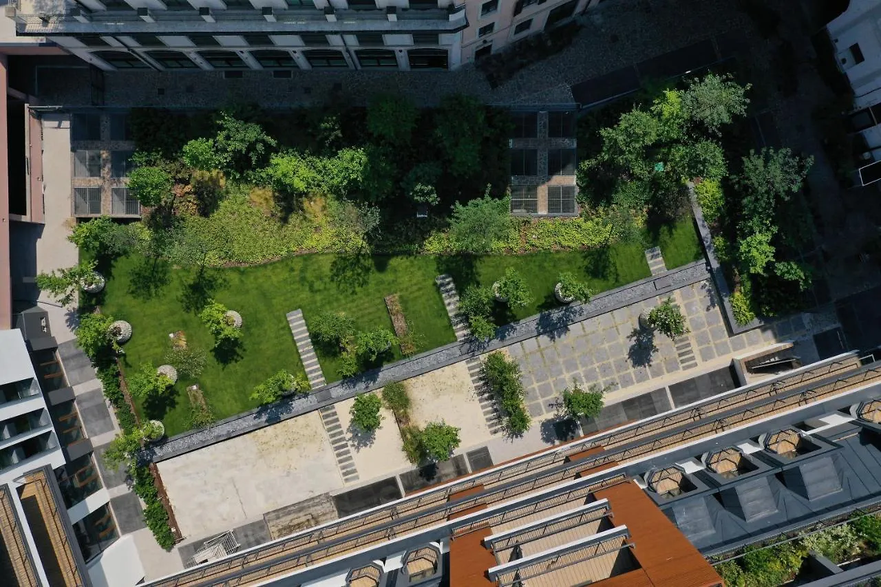 Milano Verticale | Una Esperienze 4*, מילאנו
